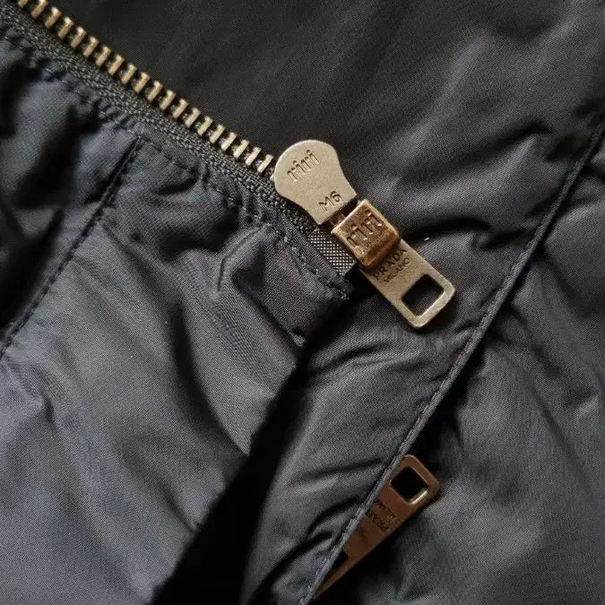 [BUNJANG] Prada Sport Navy Nylon Rider Windbreaker Jacket / 프라다 스포츠 네이비 나일론 라이더 구형 바람막이 자켓