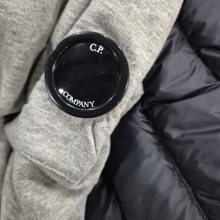 [BUNJANG] CP Company Thin Sweatshirt / CP컴퍼니 얇은맨투맨 L사이즈