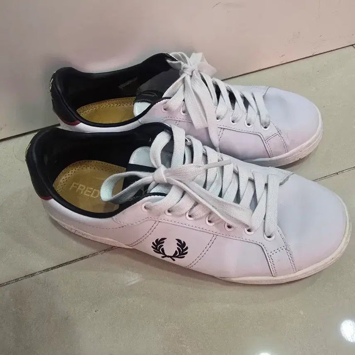 [BUNJANG] Fred Perry Sneakers 260 / 프레드페리 운동화260