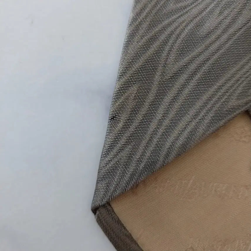 [BUNJANG] Yves Saint Laurent Silk Tie - Beige 8.4cm / 입생로랑 실크 베이지 넥타이 8.4cm A~B등급 K2499