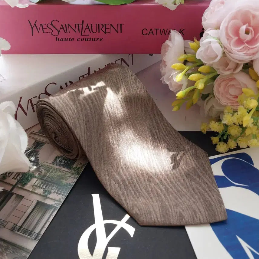 [BUNJANG] Yves Saint Laurent Silk Tie - Beige 8.4cm / 입생로랑 실크 베이지 넥타이 8.4cm A~B등급 K2499