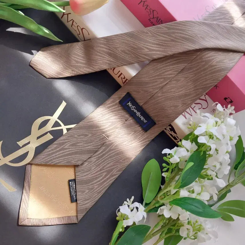 [BUNJANG] Yves Saint Laurent Silk Tie - Beige 8.4cm / 입생로랑 실크 베이지 넥타이 8.4cm A~B등급 K2499
