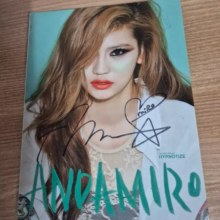 [BUNJANG] Andamiro HYPNOTIZE Album Signed / 안다미로 Andamiro HYPNOTIZE 앨범 친필 싸인