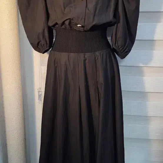 [BUNJANG] Egoist Black Puff Sleeve Long Dress / 에고이스트 블랙 퍼프 롱 원피스