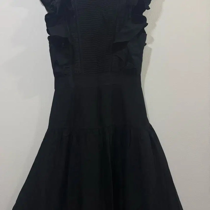 [SOLD OUT] 산드로 블랙 롱 원피스 프릴 장식