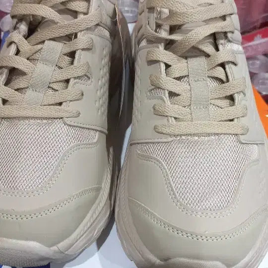 [BUNJANG] 베이지색 운동화 스니커즈 275mm / 베이지색 운동화 스니커즈 275mm
