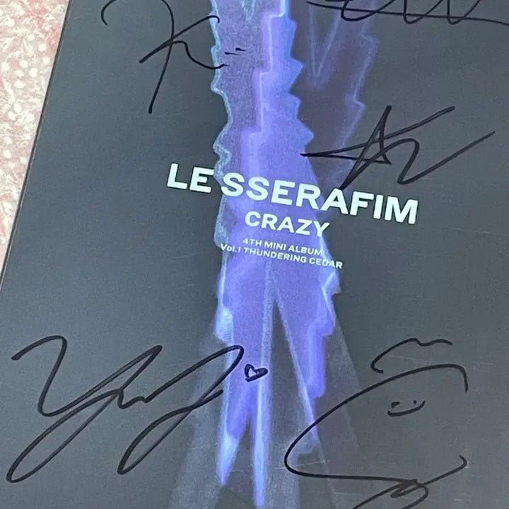 [SOLD OUT] [BUNJANG] LE SSERAFIM CRAZY VOL.1 4th Mini Album Signed Version / [새상품] 르세라핌 CRAZY 4집 미니앨범 친필 사인 버전 (인쇄아님)