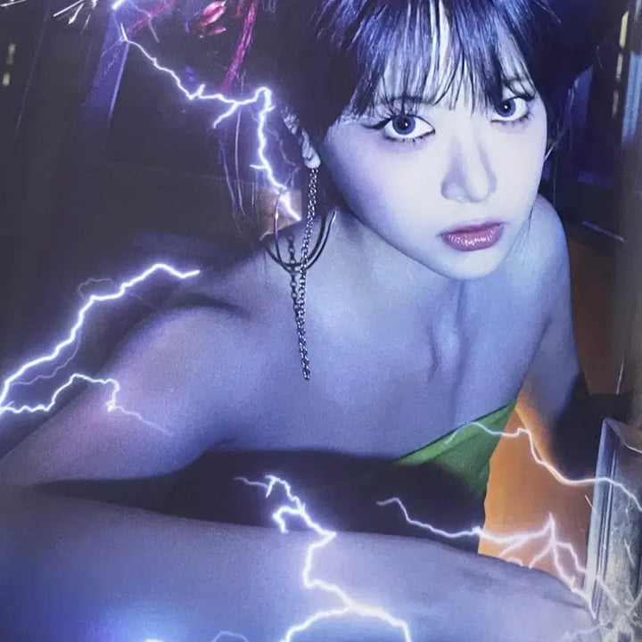 [SOLD OUT] [BUNJANG] LE SSERAFIM CRAZY VOL.1 4th Mini Album Signed Version / [새상품] 르세라핌 CRAZY 4집 미니앨범 친필 사인 버전 (인쇄아님)