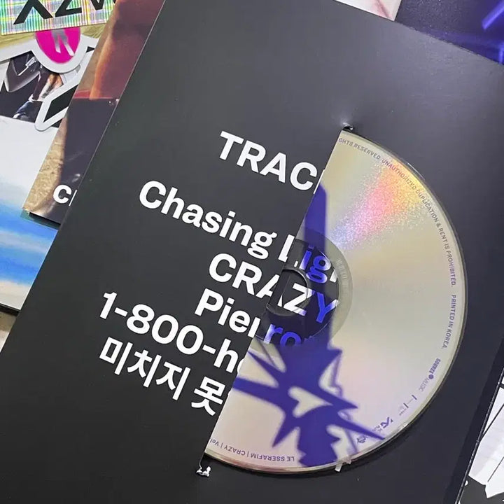[SOLD OUT] [BUNJANG] LE SSERAFIM CRAZY VOL.1 4th Mini Album Signed Version / [새상품] 르세라핌 CRAZY 4집 미니앨범 친필 사인 버전 (인쇄아님)