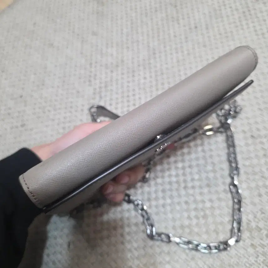 [BUNJANG] Tory Burch Chain Crossbody Bag Beige Gray Women&