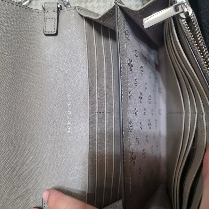[BUNJANG] Tory Burch Chain Crossbody Bag Beige Gray Women&