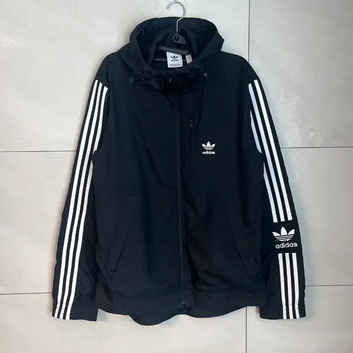 [SOLD OUT] 아디다스 파이어버드 바람막이 블랙 [M]