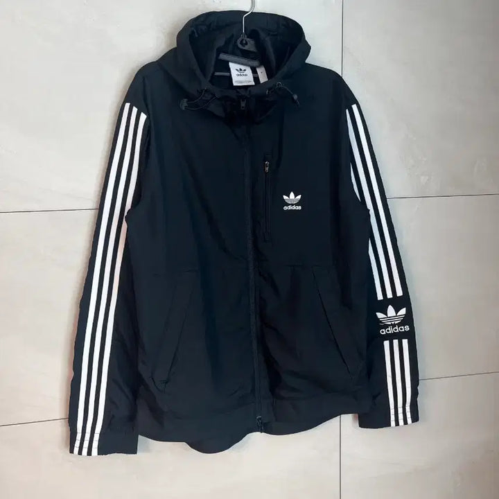 [SOLD OUT] 아디다스 파이어버드 바람막이 블랙 [M]