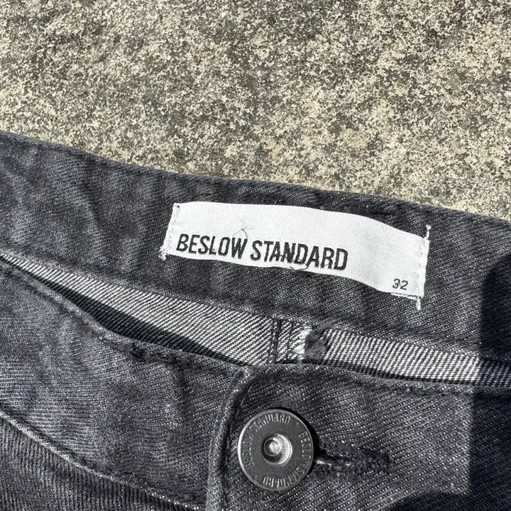 [BUNJANG] BeSlow One Tuck Black Denim Pants / [32] 비슬로우 원 핀턱 흑청 데님 팬츠