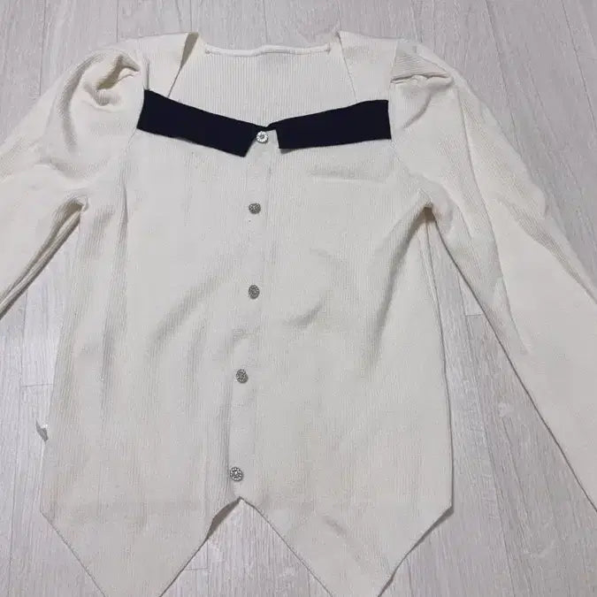 [BUNJANG] Ivory Puff Knit Top / 아이보리 퍼프 니트