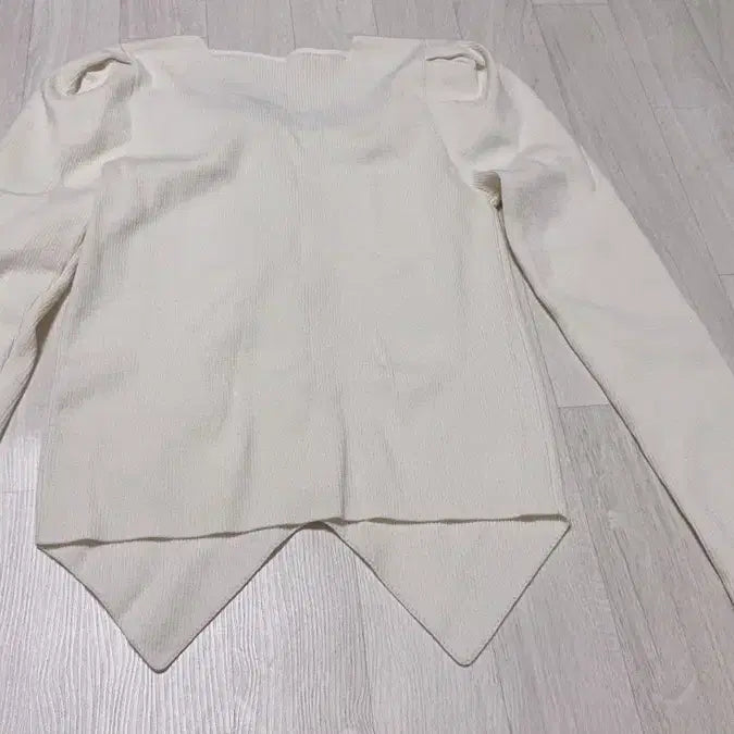 [BUNJANG] Ivory Puff Knit Top / 아이보리 퍼프 니트