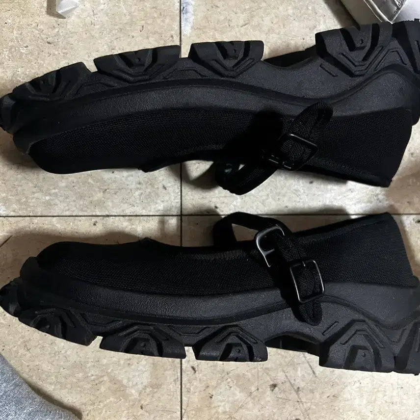 [BUNJANG] ATT Rough Mary Jane Loafers Black / 에이티티 ATT 러프 메리제인 로퍼 블랙 240cm 굽5cm