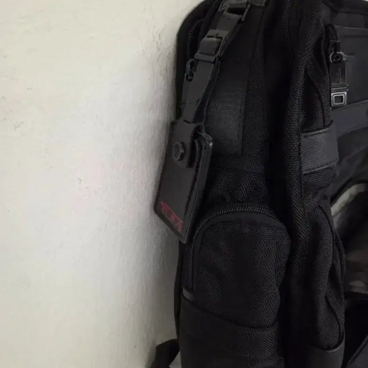 [BUNJANG] Tumi Alpha Brief Pack Backpack / 투미 알파 브리프팩 백팩이에요