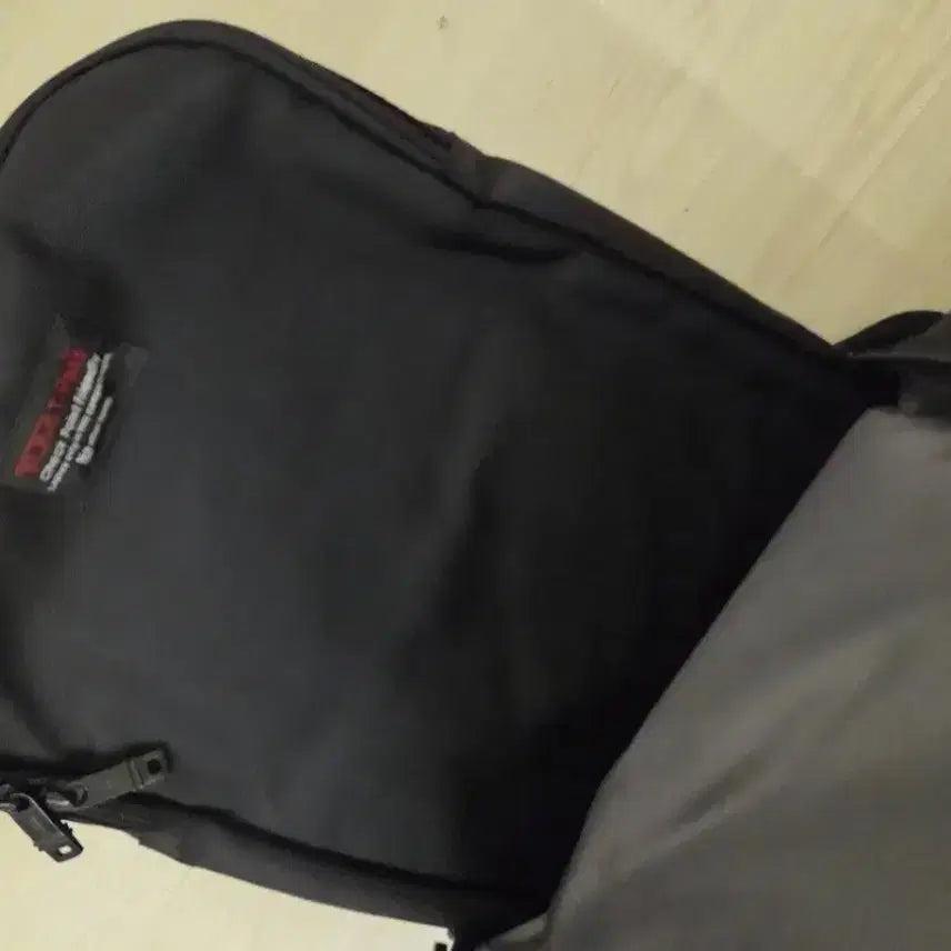 [BUNJANG] Tumi Alpha Brief Pack Backpack / 투미 알파 브리프팩 백팩이에요