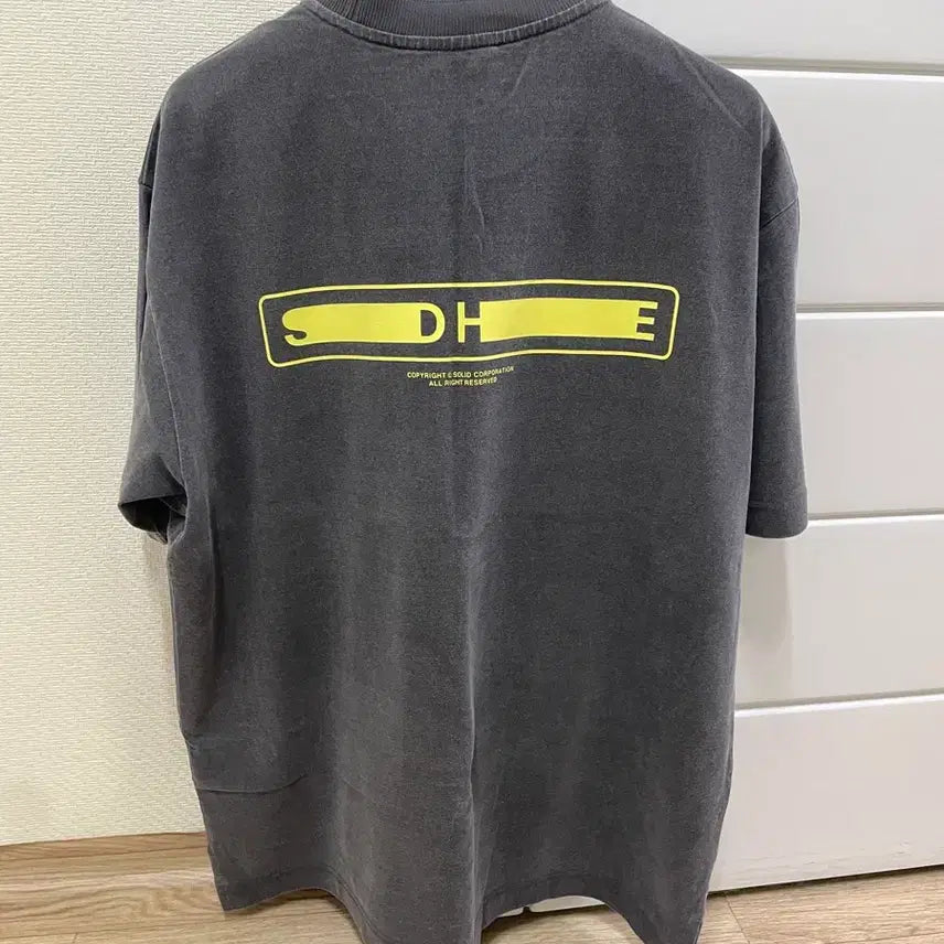 [SOLD OUT] 솔리드옴므 반팔 판매합니다