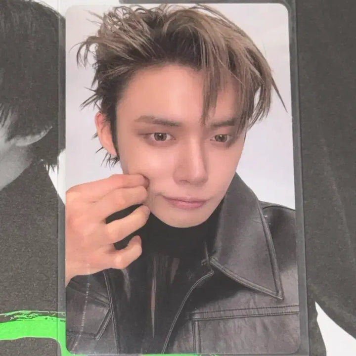[BUNJANG] TXT Yeonjun Thorn Photocard / TXT 투바투 연준 가시잠바 개인반 thorn 포카
