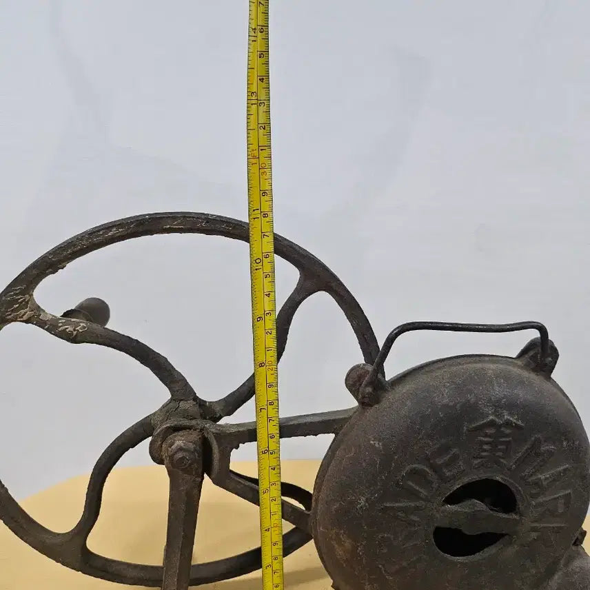 [BUNJANG] Antique Cast Iron Brazier / 골동품 주철 풍로