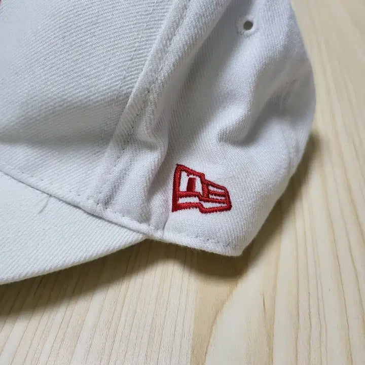 [BUNJANG] New Era Philadelphia White Curve Cap / 뉴에라 필라델피아 화이트 볼캡