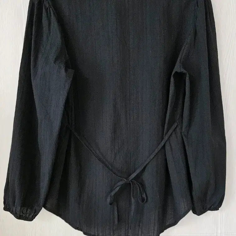 [BUNJANG] Black Blouse / 새상품  블랙 블라우스