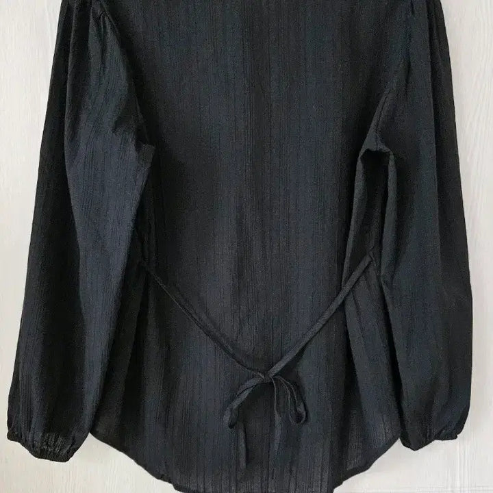 [BUNJANG] Black Blouse / 새상품  블랙 블라우스