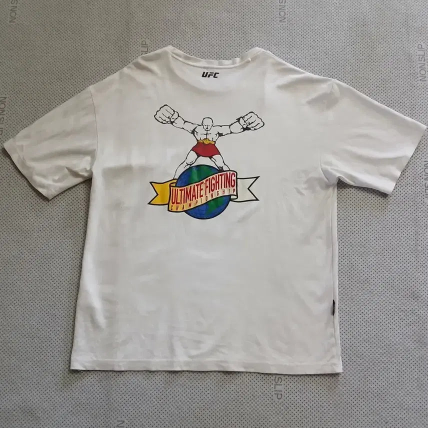 [BUNJANG] UFC White T-shirt / UFC 화이트 티셔츠 반팔 Ultimate Fighting