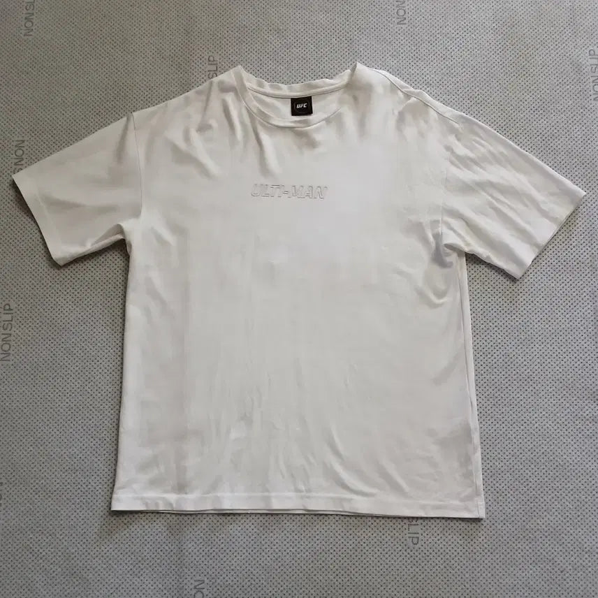 [BUNJANG] UFC White T-shirt / UFC 화이트 티셔츠 반팔 Ultimate Fighting