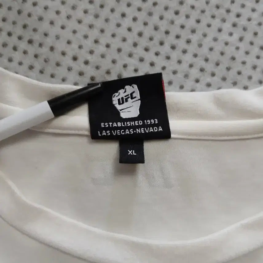 [BUNJANG] UFC White T-shirt / UFC 화이트 티셔츠 반팔 Ultimate Fighting