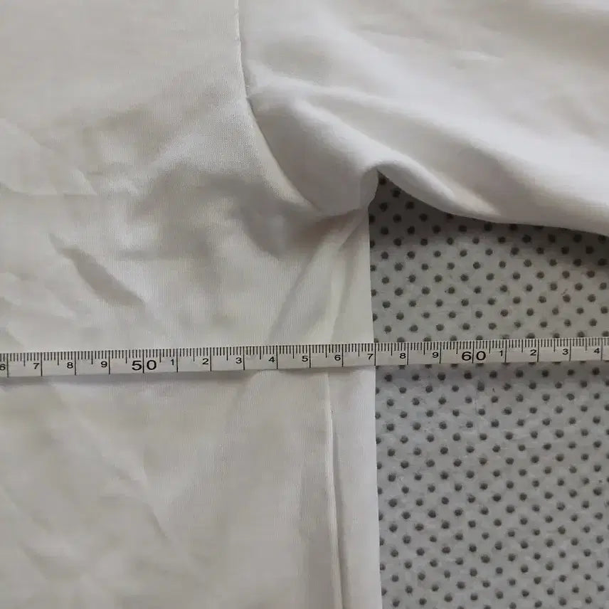 [BUNJANG] UFC White T-shirt / UFC 화이트 티셔츠 반팔 Ultimate Fighting