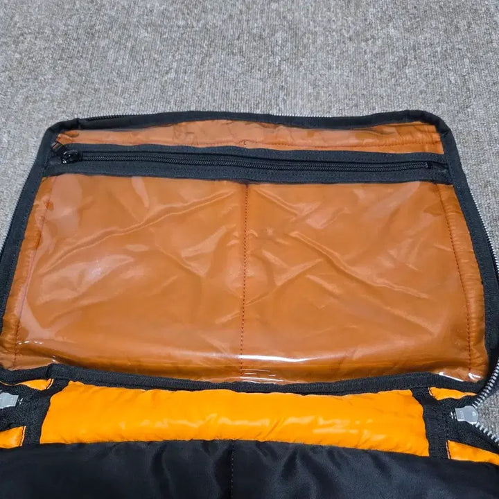 [SOLD OUT] 요시다포터 탱커 숄더백 XL