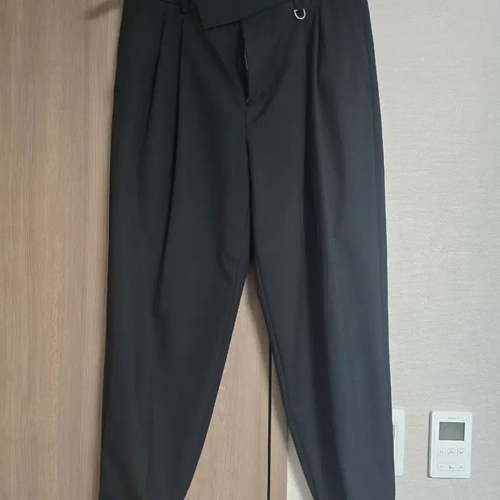 [SOLD OUT] 송지오옴므 시그니처 투턱 캐롯 팬츠82