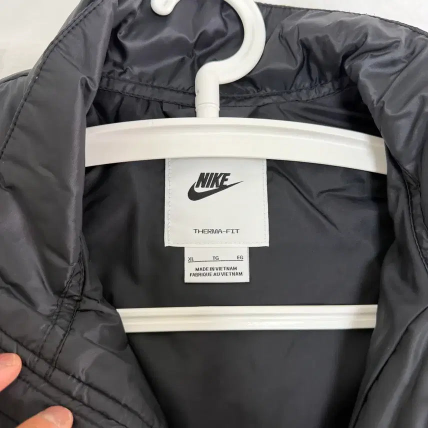 [BUNJANG] Nike Therma-FIT Windrunner Padded Vest XL / 나이키 써마핏 윈드러너 패딩 베스트 조끼 XL