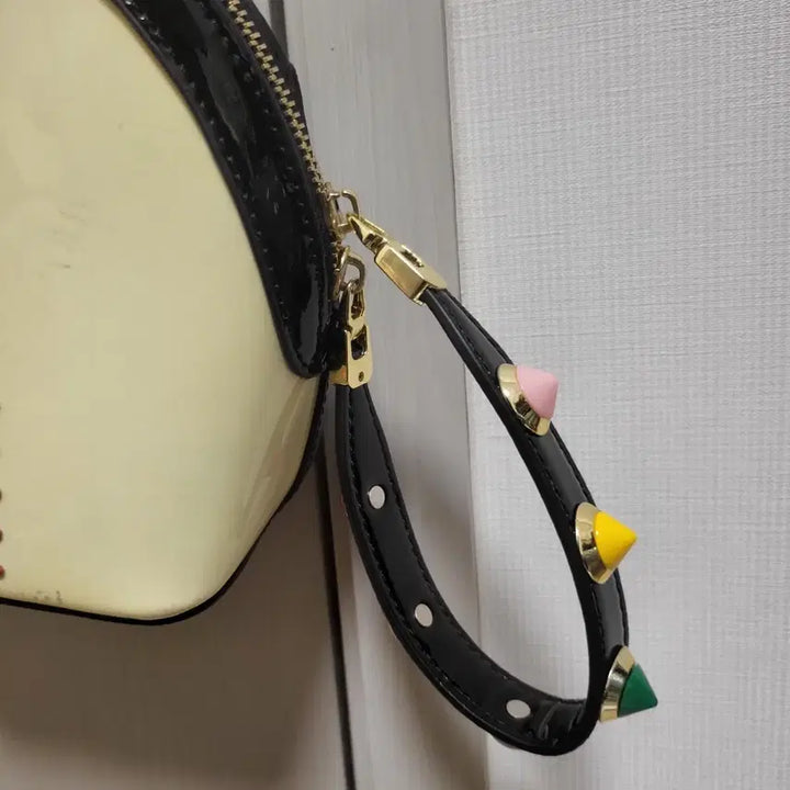[BUNJANG] Ivory Chain Mini Crossbody Bag / 아이보리색 체인 미니 크로스백