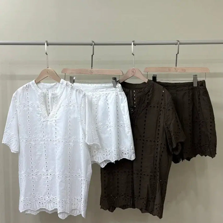 [BUNJANG] Ssong Label Punching Two-Piece Set White / (새상품)쏭라벨 펀칭 투피스 화이트free