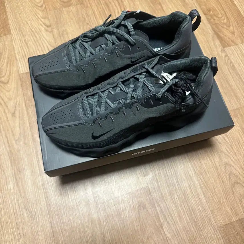 [BUNJANG] Nike Hyein Seo Avarobber Shoes / [265] 나이키 혜인서 아바로버