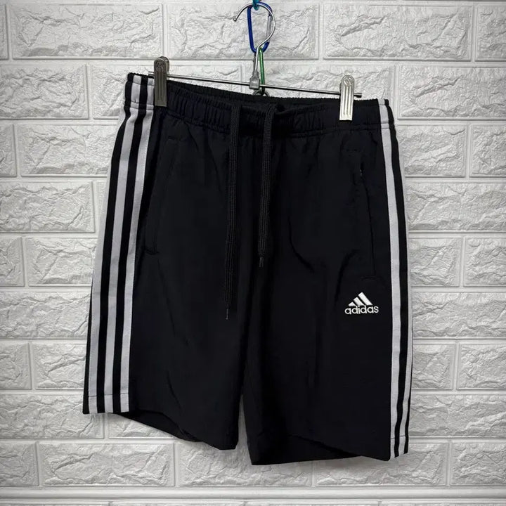 [BUNJANG] Adidas Three Stripes Shorts Black S / 아디다스 3선 반바지 블랙 s