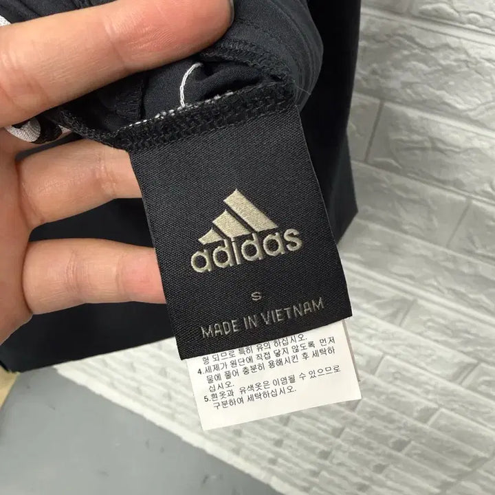 [BUNJANG] Adidas Three Stripes Shorts Black S / 아디다스 3선 반바지 블랙 s