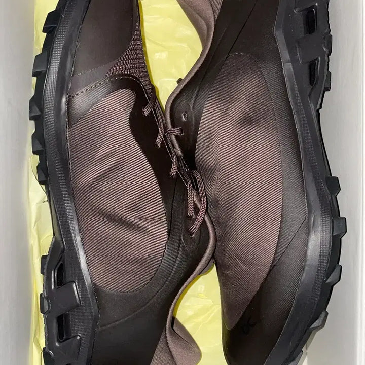 [BUNJANG] On Running Post Archive Faction Cloudventure Espresso Sneakers / [265] 온 러닝 포스트아카이브팩션 (paf) 클라우드 벤쳐 카카오