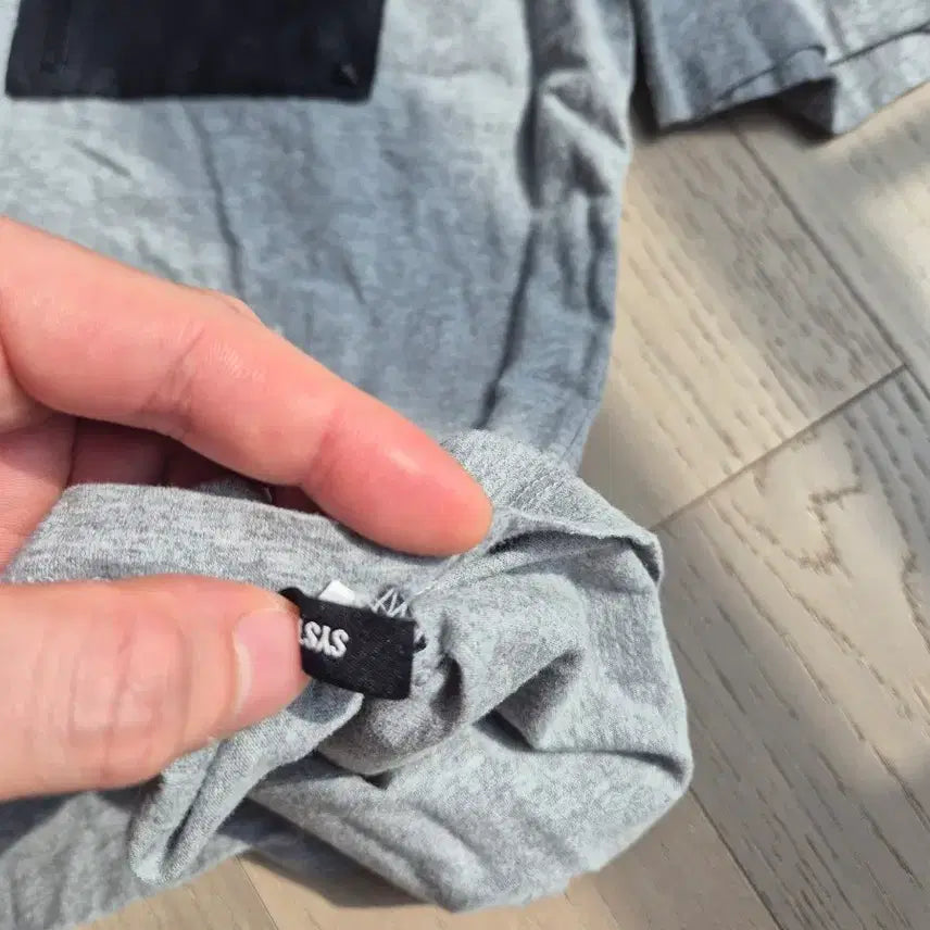 [BUNJANG] System Homme Grey Leather Pocket Short Sleeve T-Shirt / 시스템옴므 회색 가죽 포켓 반팔 티셔츠