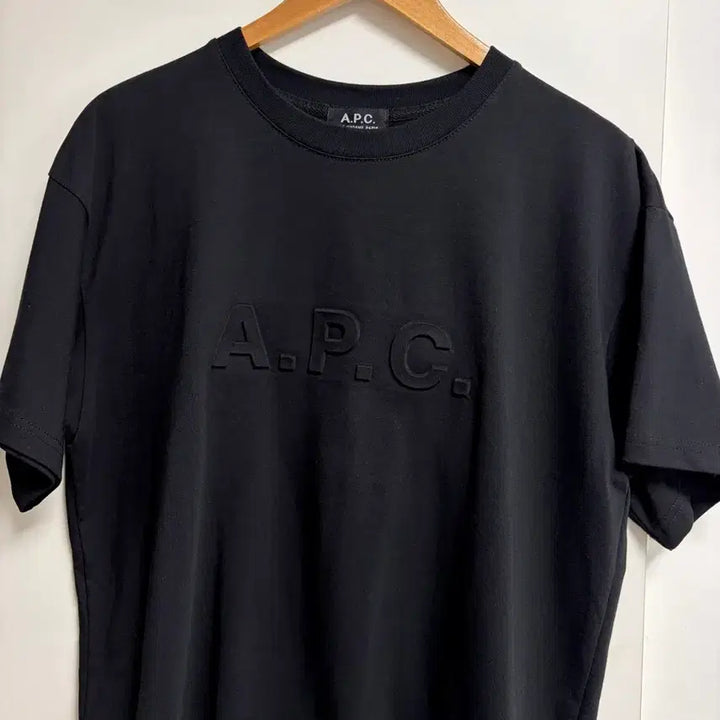 [BUNJANG] A.P.C. Black Logo Short Sleeve T-Shirt / A.P.C. 블랙 로고 반팔 티셔츠
