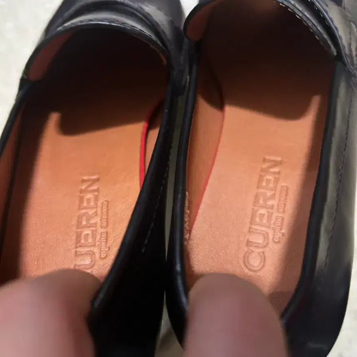 [SOLD OUT] 쿠에른 런던 09 로퍼 230 BRUSH OFF WINE