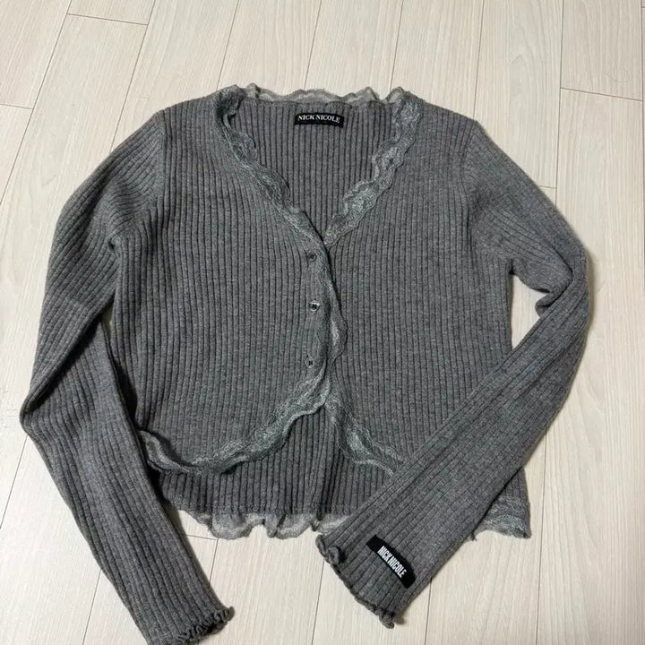 [BUNJANG] 닉앤니콜 레이스 프릴 가디건 / 닉앤니콜 레이스 프릴 가디건