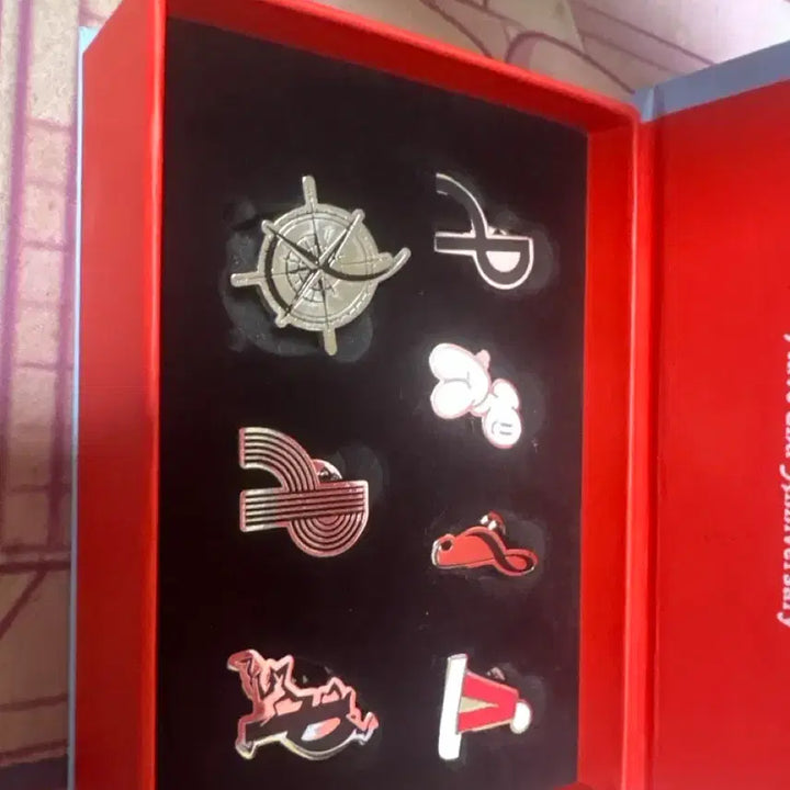 [BUNJANG] PLAVE 2nd Anniversary Pop-Up Badge Set / 플레이브 2주년 팝업 뱃지 세트(원가이하)