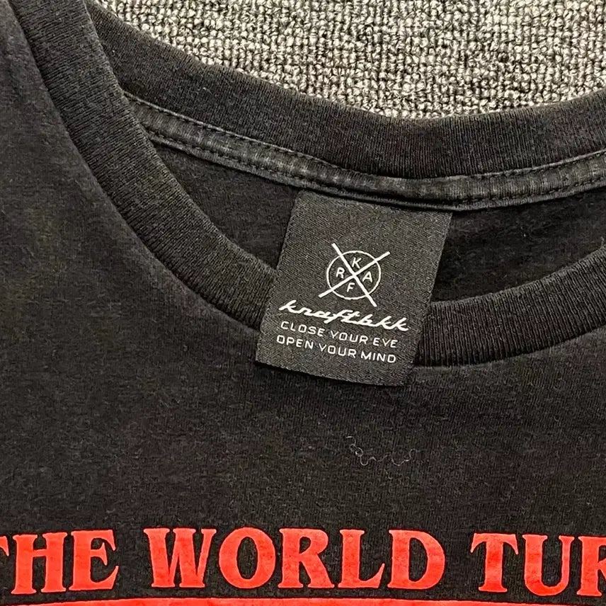 [SOLD OUT] [100] 기묘한 이야기 빈티지 반팔티 XL
