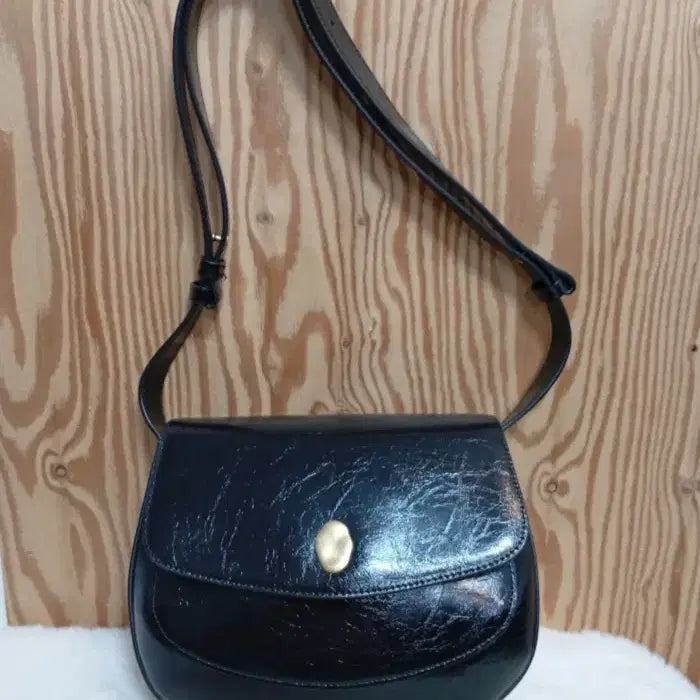 [BUNJANG] OSTKAKA KADEL Mini Saddle Black Bag / 오스트카카 OSTKAKA 카델 미니 새들 블랙 백