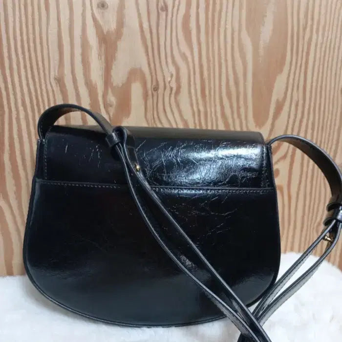 [BUNJANG] OSTKAKA KADEL Mini Saddle Black Bag / 오스트카카 OSTKAKA 카델 미니 새들 블랙 백